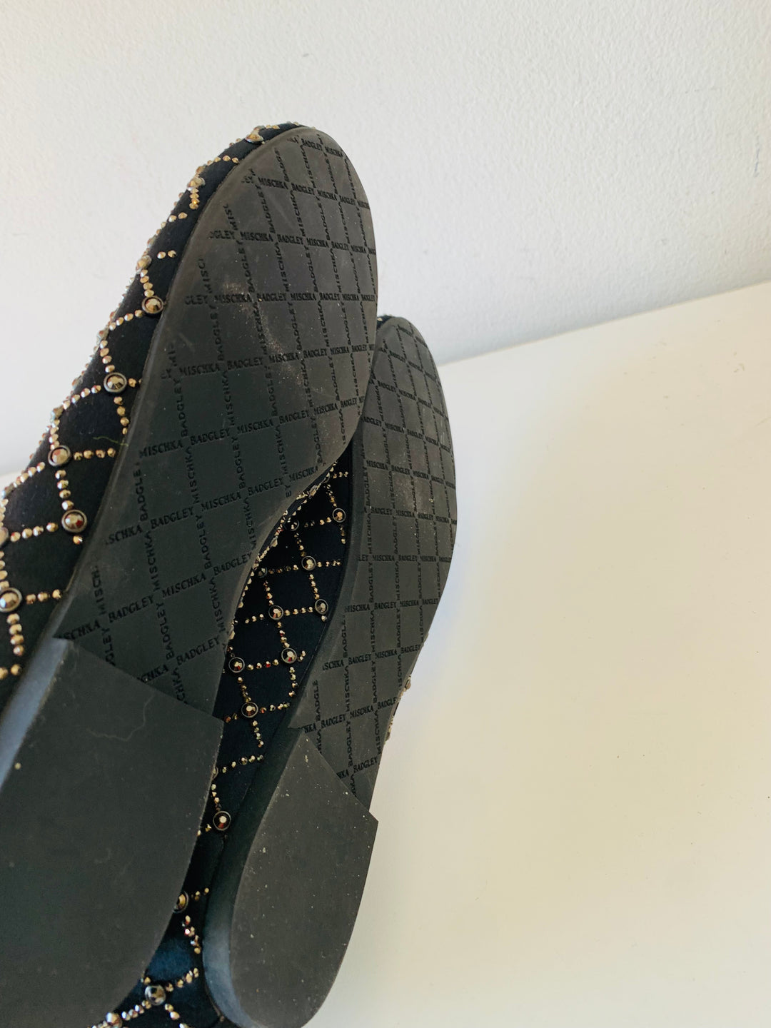 Badgley Mischka Black and Gold Ballet Flats Size 10
