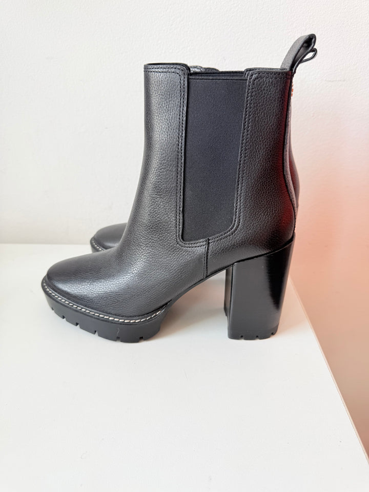 Tory Burch Perfect Black Chelsea Boots Lug 70mm New Size 10