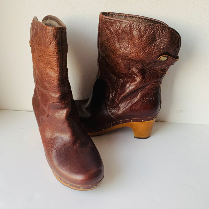UGG Australia Lynnea Sheepskin Lined Brown Leather Boots Size 7