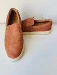 Frye Lilac Ivy Style Slip On Leather Light Brown Sneakers Size 7.5