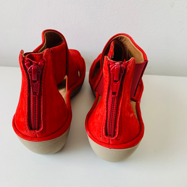 Clark’s Women’s Clarene Glamour Red Suede Wedge Sandal Size 6.5 NEW