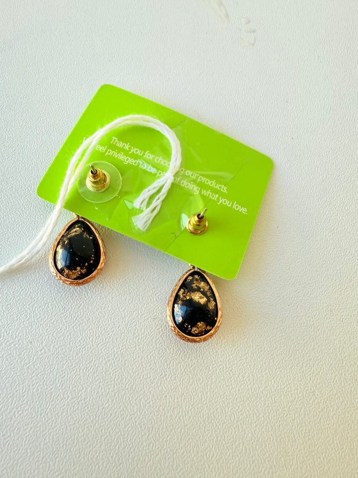 Ideajoy Black and Gold Piereced Earrings