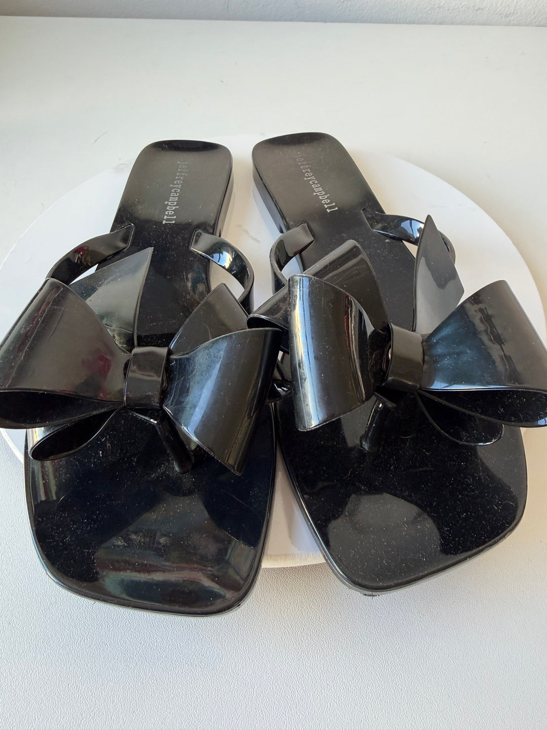 Jeffrey Campbell Black Jelly Flip Flops Size 9