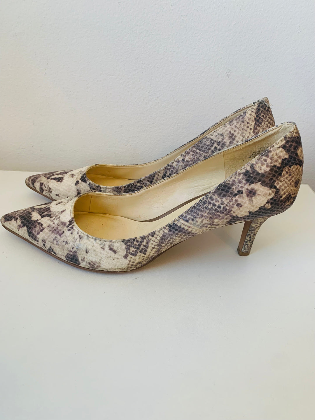 Nine West Faux Snakeskin Pump Size 7.5