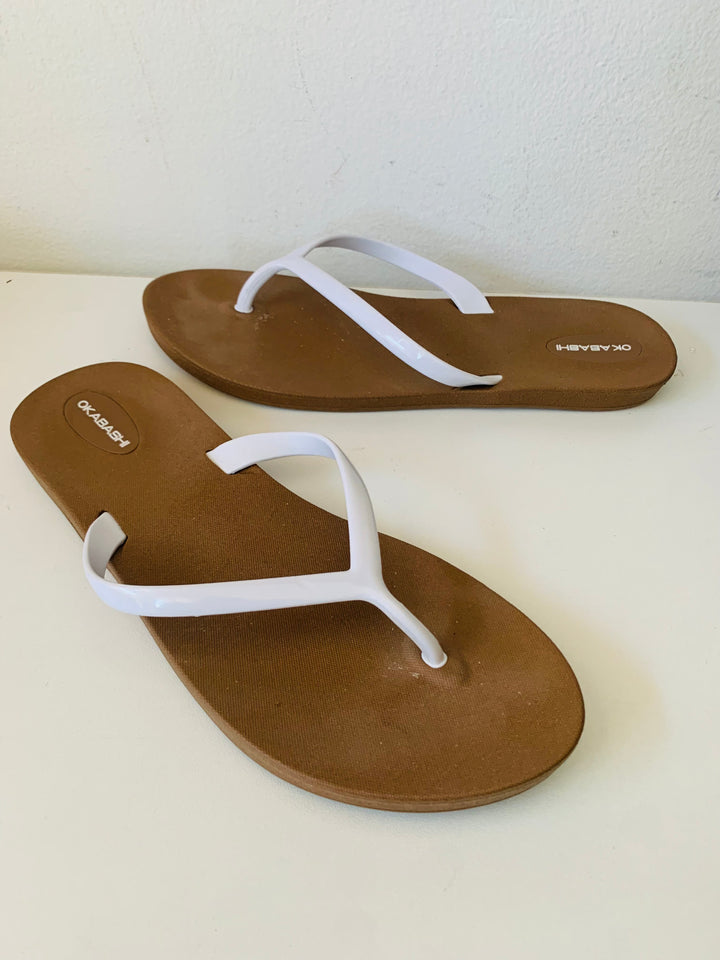 Okabashi White Flip Flops Size 7