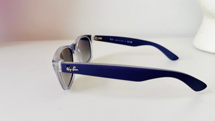 Ray Ban New Wayfarer Rb 2132 55018 Blue Sunglasses New