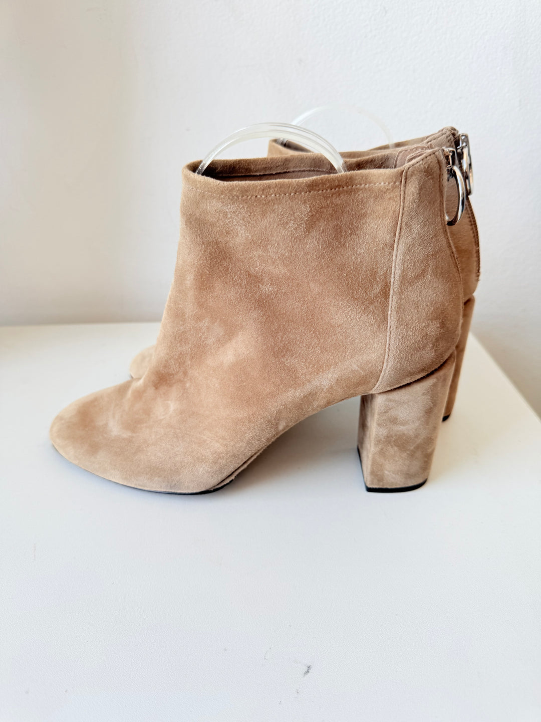 Via Spiga Nadia Suede Tan/Taupe Ankle Booties Size 9 Medium