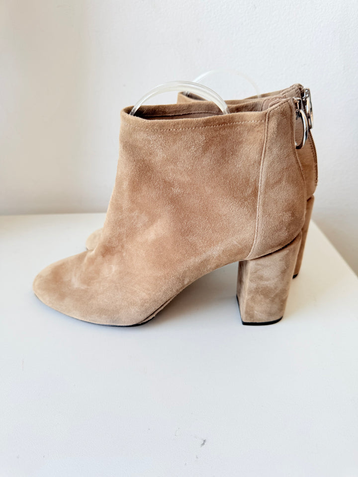 Via Spiga Nadia Suede Tan/Taupe Ankle Booties Size 9 Medium