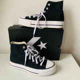 Converse Chuck Taylor Platform Sneaker In Black Size 7.5