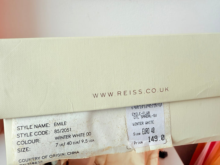 Reiss Emile Winter White Leather Floral Sandals Size 40 US 9.5