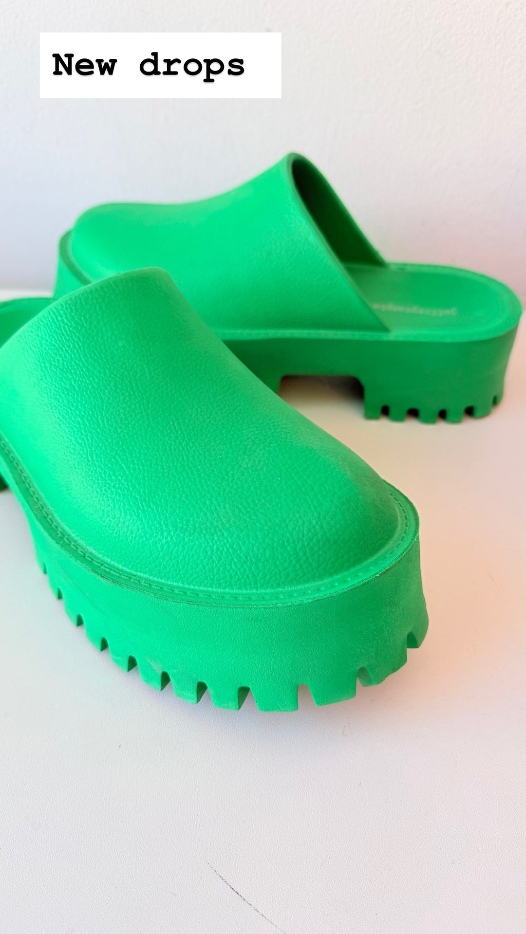 Jeffrey Campbell Green Platform Mules Size 9