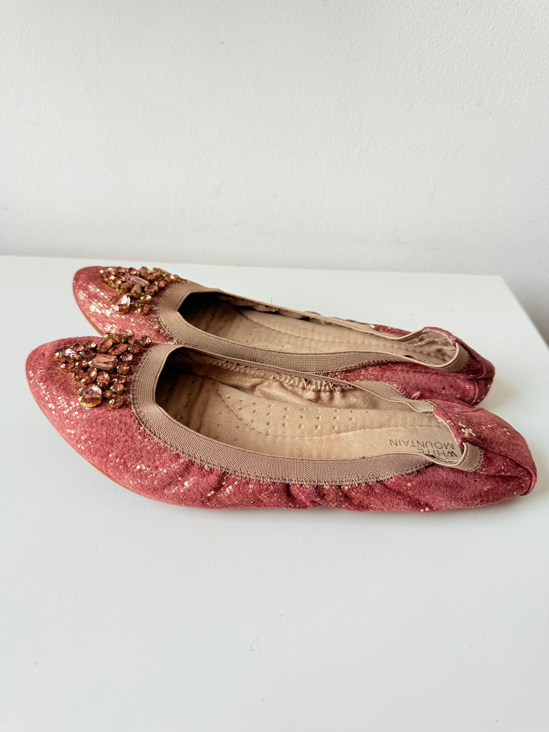 White Mountain Carella Rhinestone Embellised Ballet Flats In Mauve & Gold Size 10