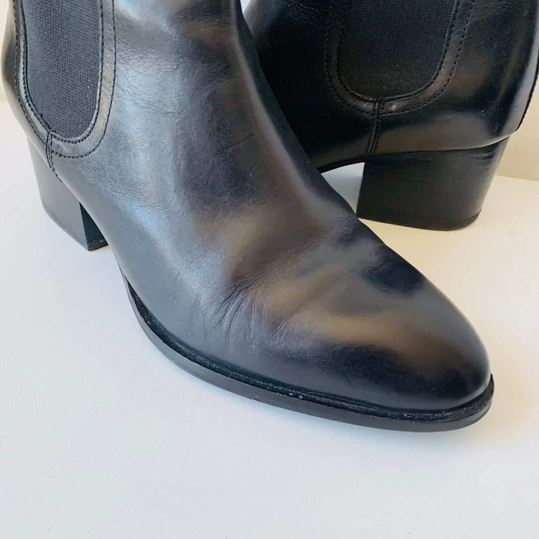 Seychelles Black Leather Slip On Boots Size 7