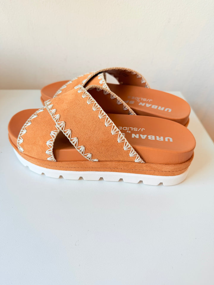 J/Slides Urban Sport Tan Faux Suede Beck Slip On Sandals Size 6.5 New In Box