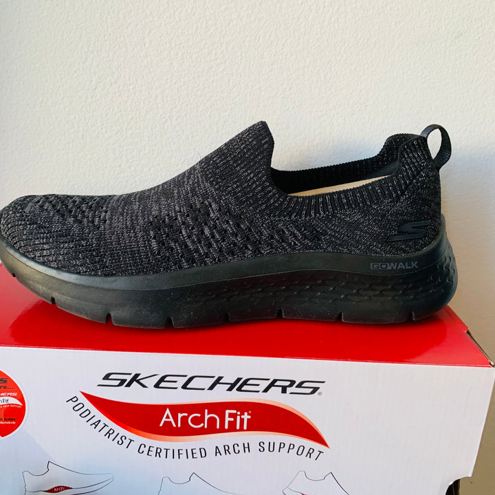 Skechers Black Arch Fit Washable Jasper Slip On Sneakers Size 7.5 Women’s New In Box