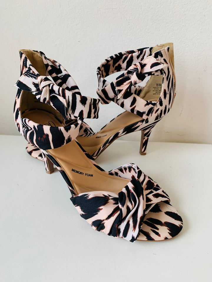 Impo Tristan Sandal In Animal Print Size 8 New