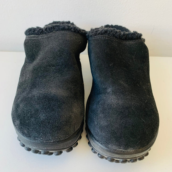 Bus Stop Vintage Black Suede Platform Clogs Size 8.5