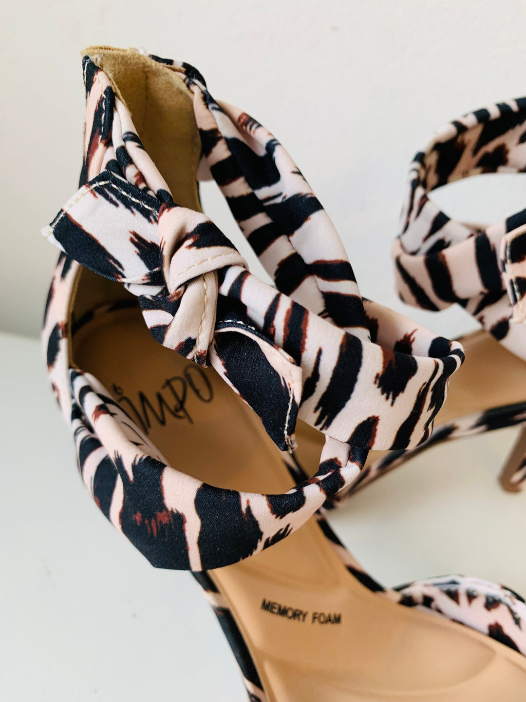 Impo Tristan Sandal In Animal Print Size 8 New