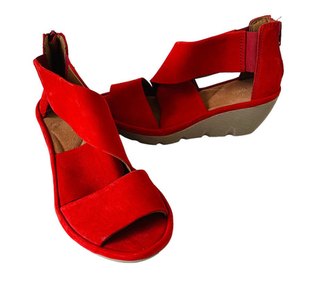 Clark’s Women’s Clarene Glamour Red Suede Wedge Sandal Size 6.5 NEW