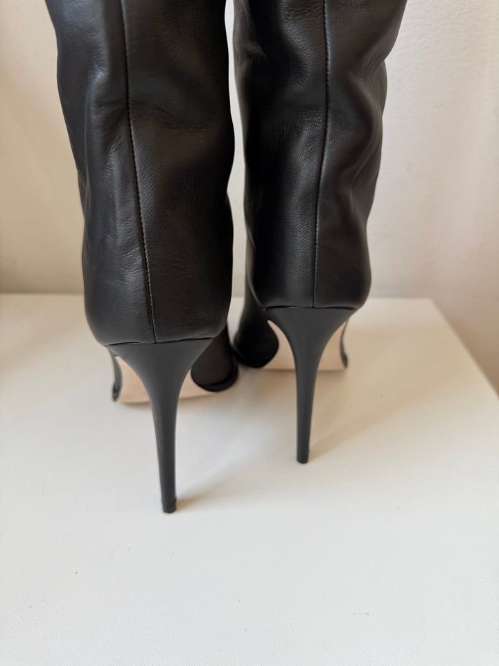 Tamara Mellon Black Leather Slouchy Boots Size 41 Like New