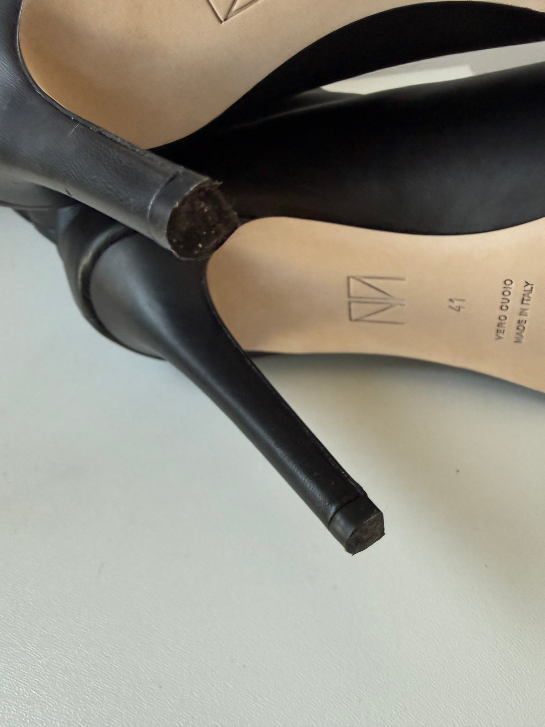Tamara Mellon Black Leather Slouchy Boots Size 41 Like New