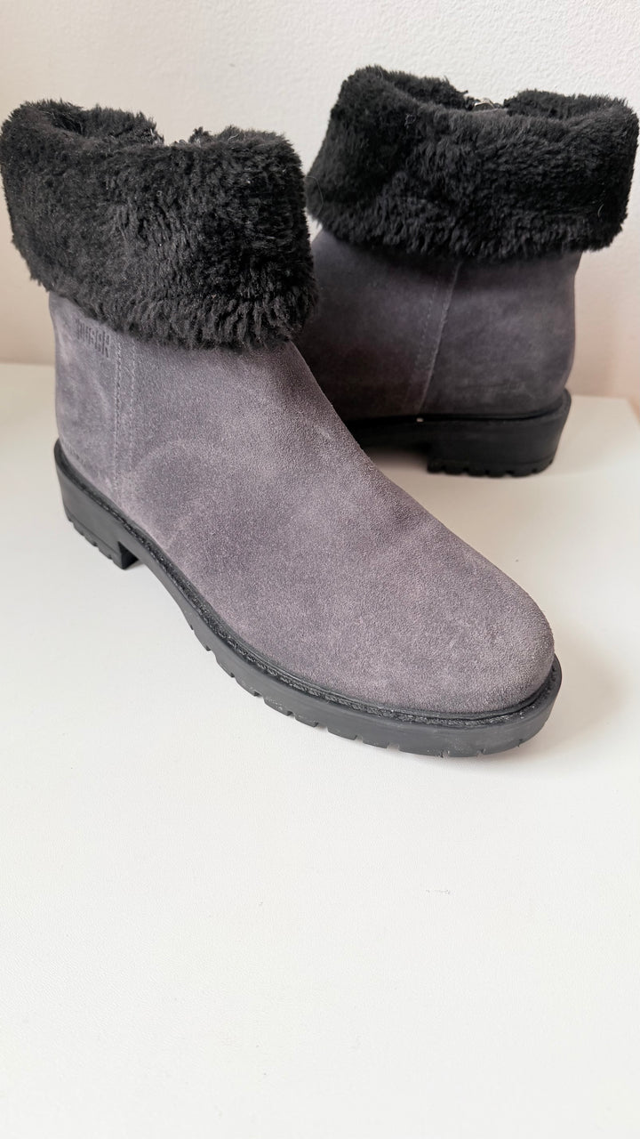 Cougar Kendall Faux Fur & Grey Suede Waterproof Ankle Boots Size 7