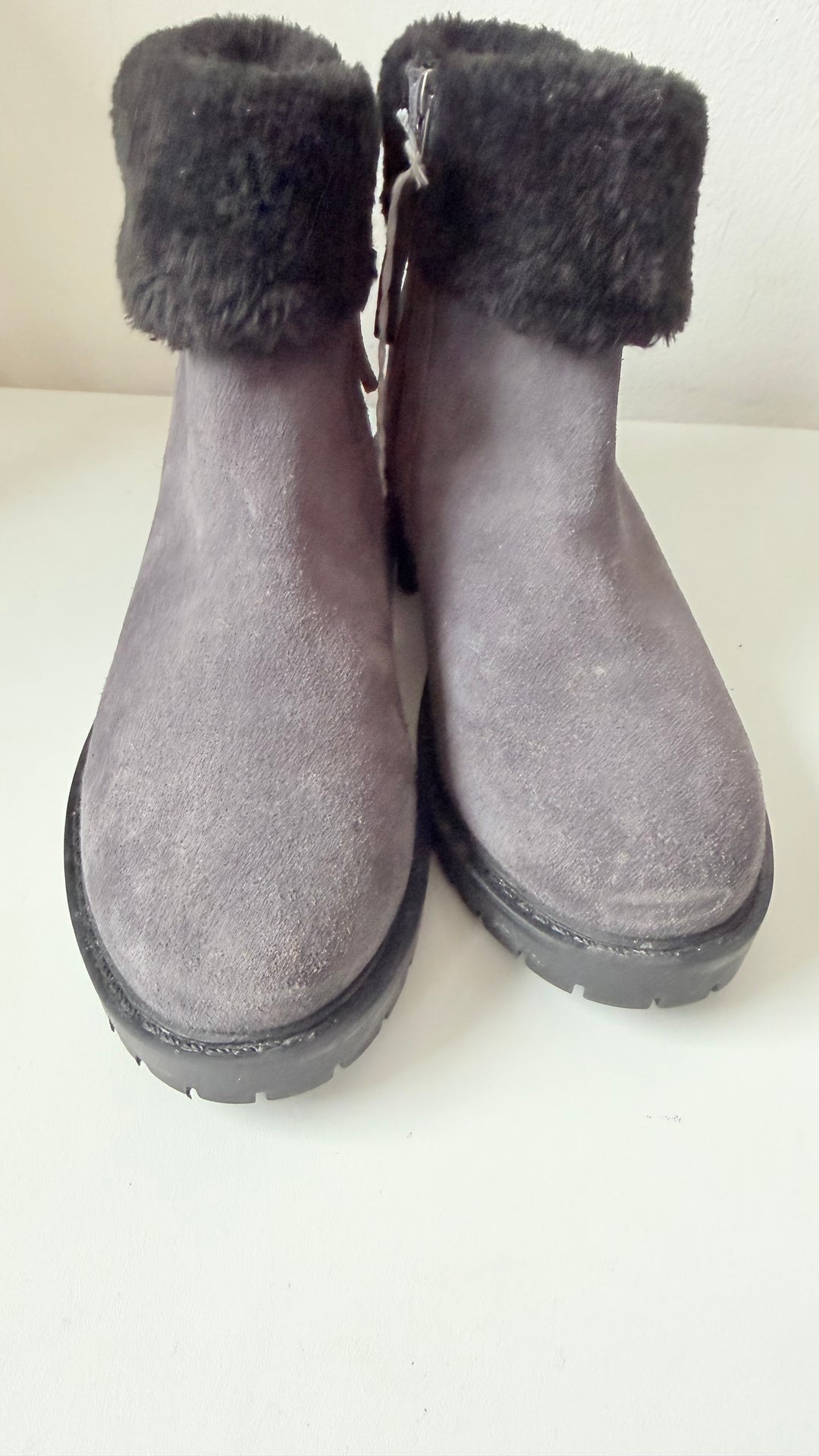 Cougar Kendall Faux Fur & Grey Suede Waterproof Ankle Boots Size 7