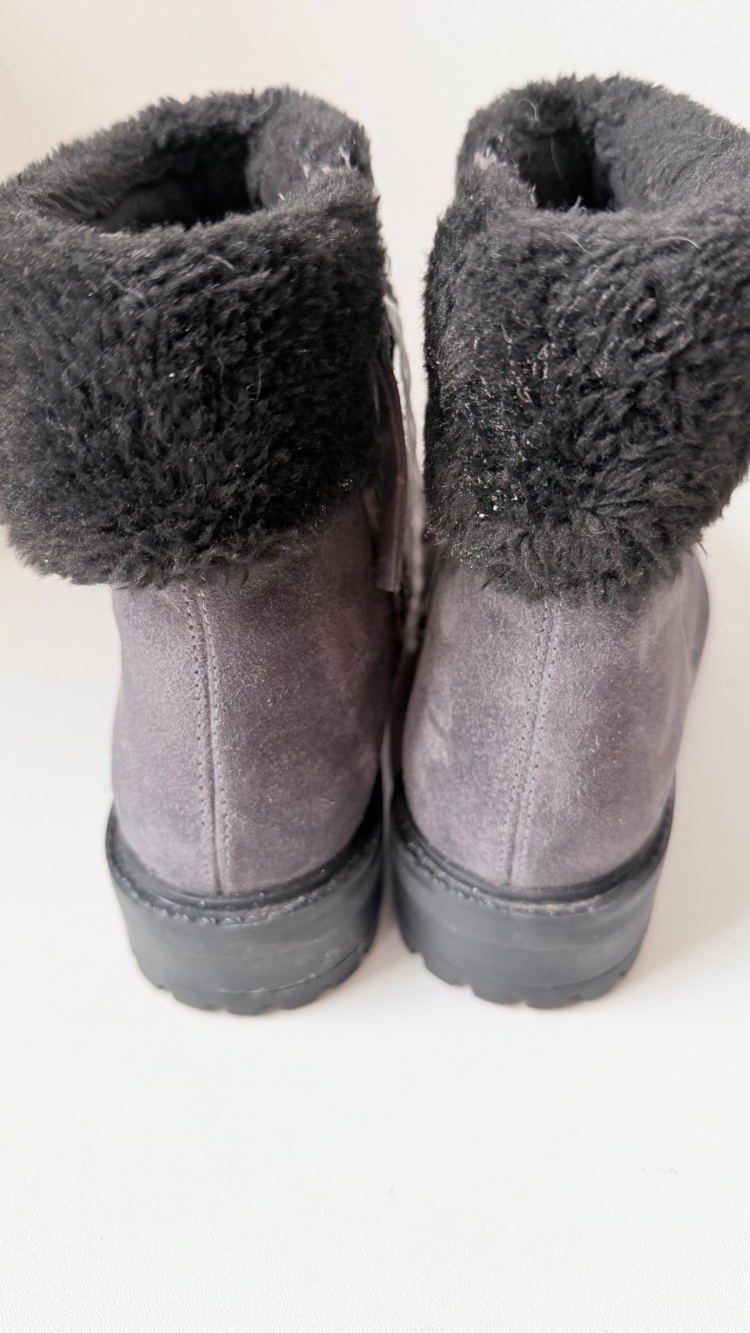 Cougar Kendall Faux Fur & Grey Suede Waterproof Ankle Boots Size 7