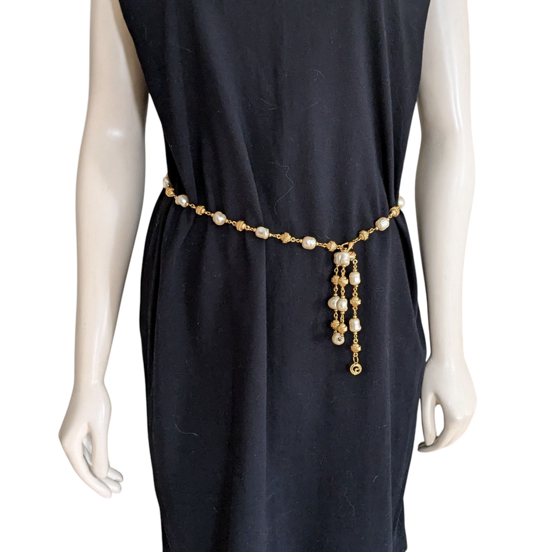 St John Vintage Pearl and Gold Necklace