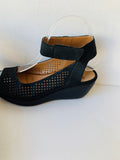 Clark’s Perforated Peep Toe Wedge Sandals in Black Size 6.5
