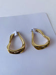 Stockholm Atelier Wavy Gold atone Hoops