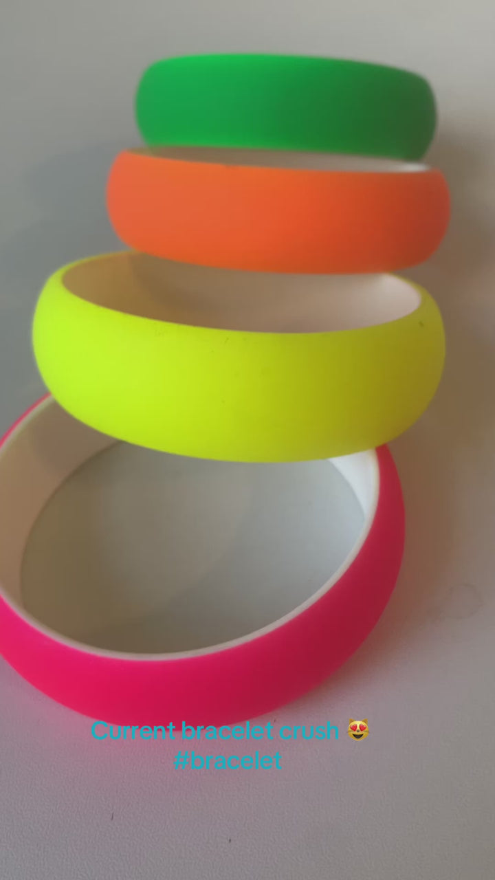 Neon Chunky Bangle Bracelet Set of Four