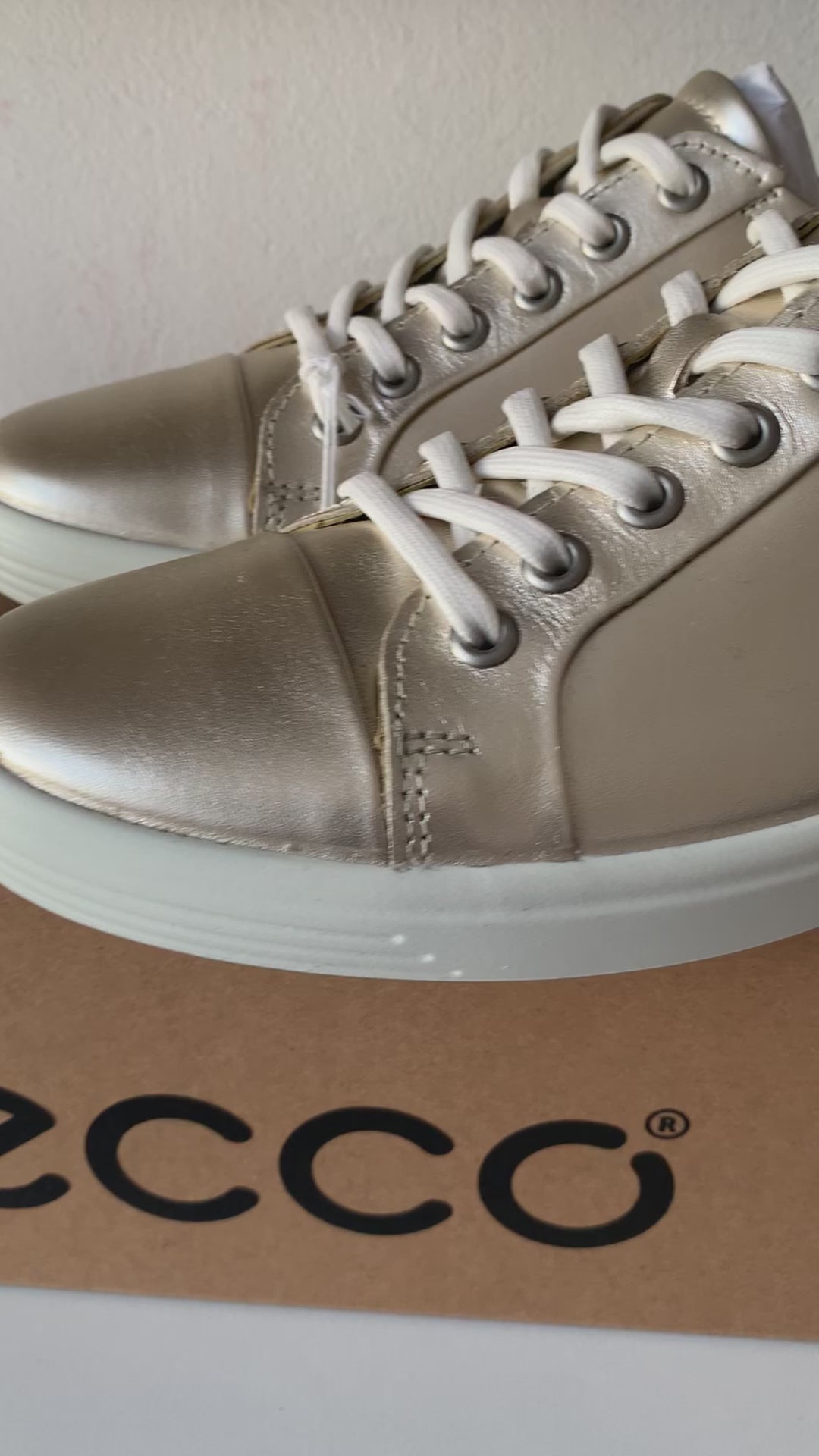 ECCO Soft Gold Metallic Sneakers Size 41 (US 10-10.5) New In Box
