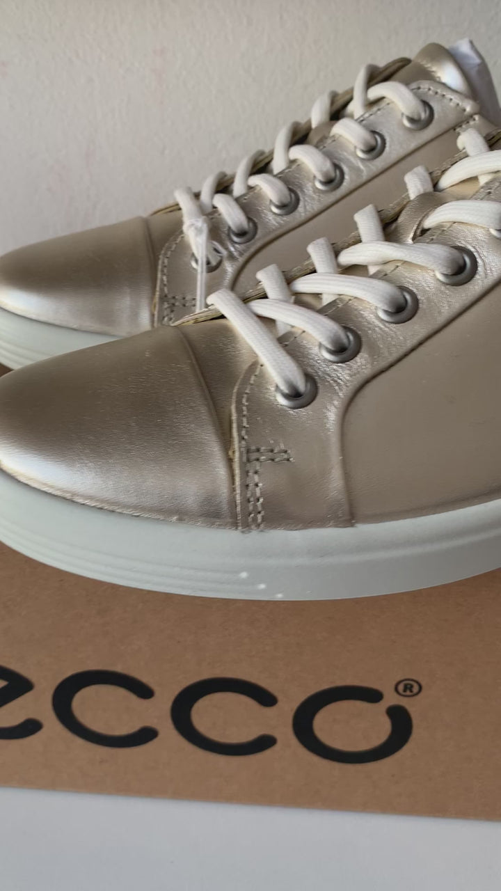 ECCO Soft Gold Metallic Sneakers Size 41 (US 10-10.5) New In Box