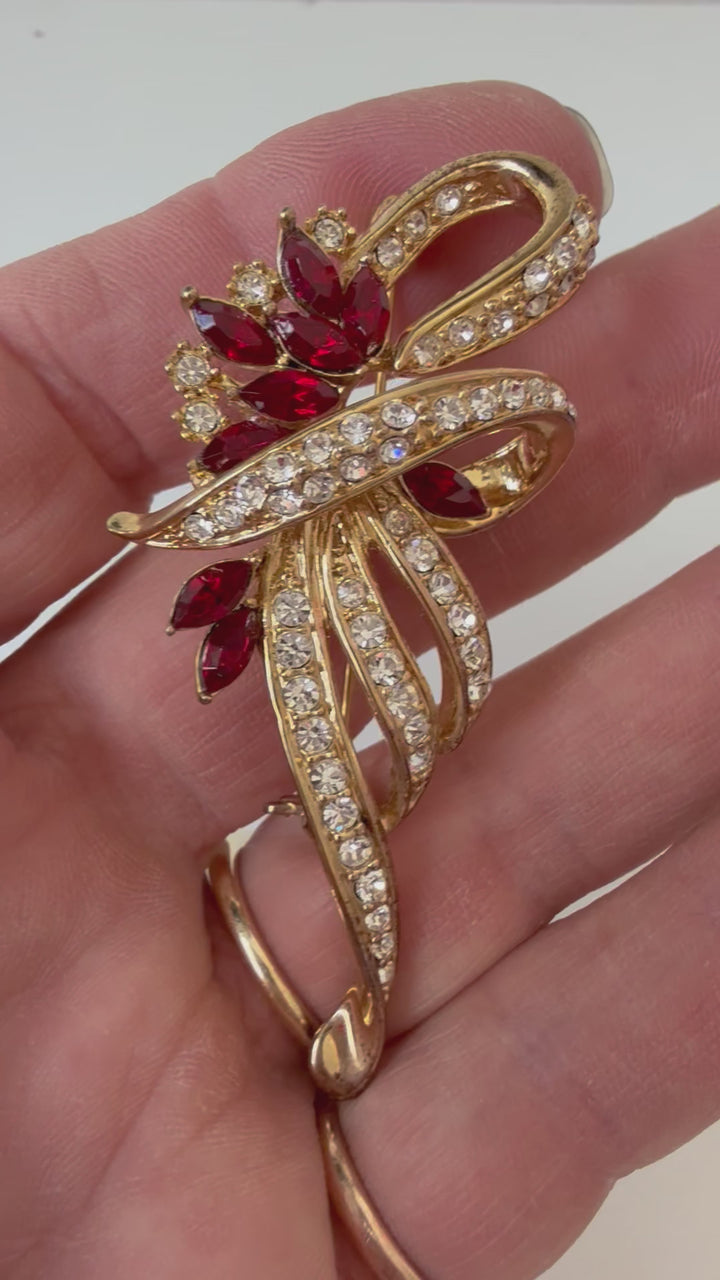 Vintage Gold Tone Rhinestone Red & Clear Brooch