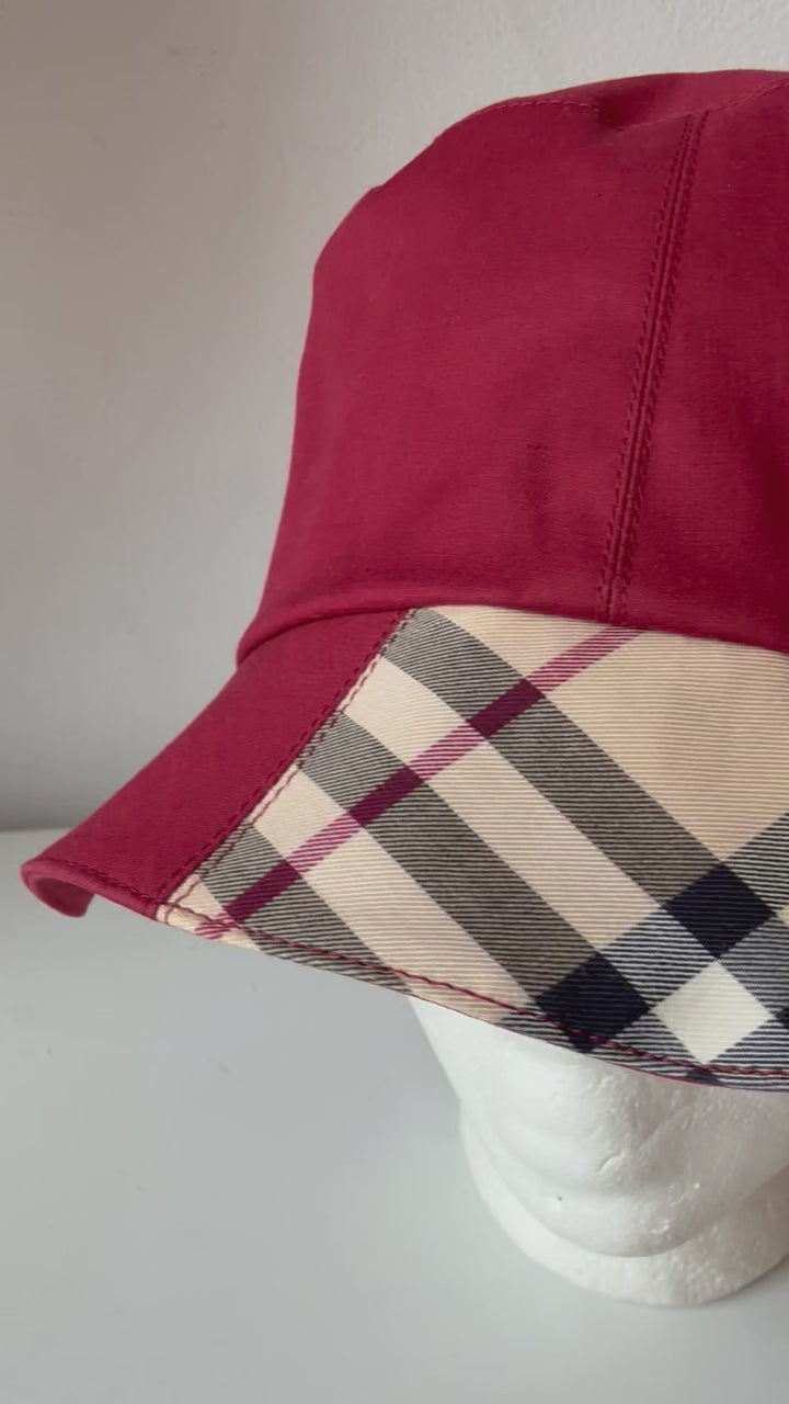 Burberry Red And Beige Nova Check Bucket Hat Size Medium