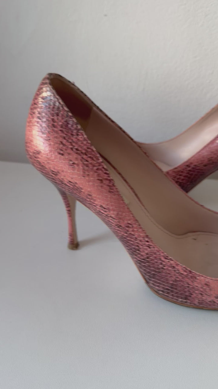 Miu Miu Ayers Pink Camellia Snakeskin Pointed Toe Pumps Size 38