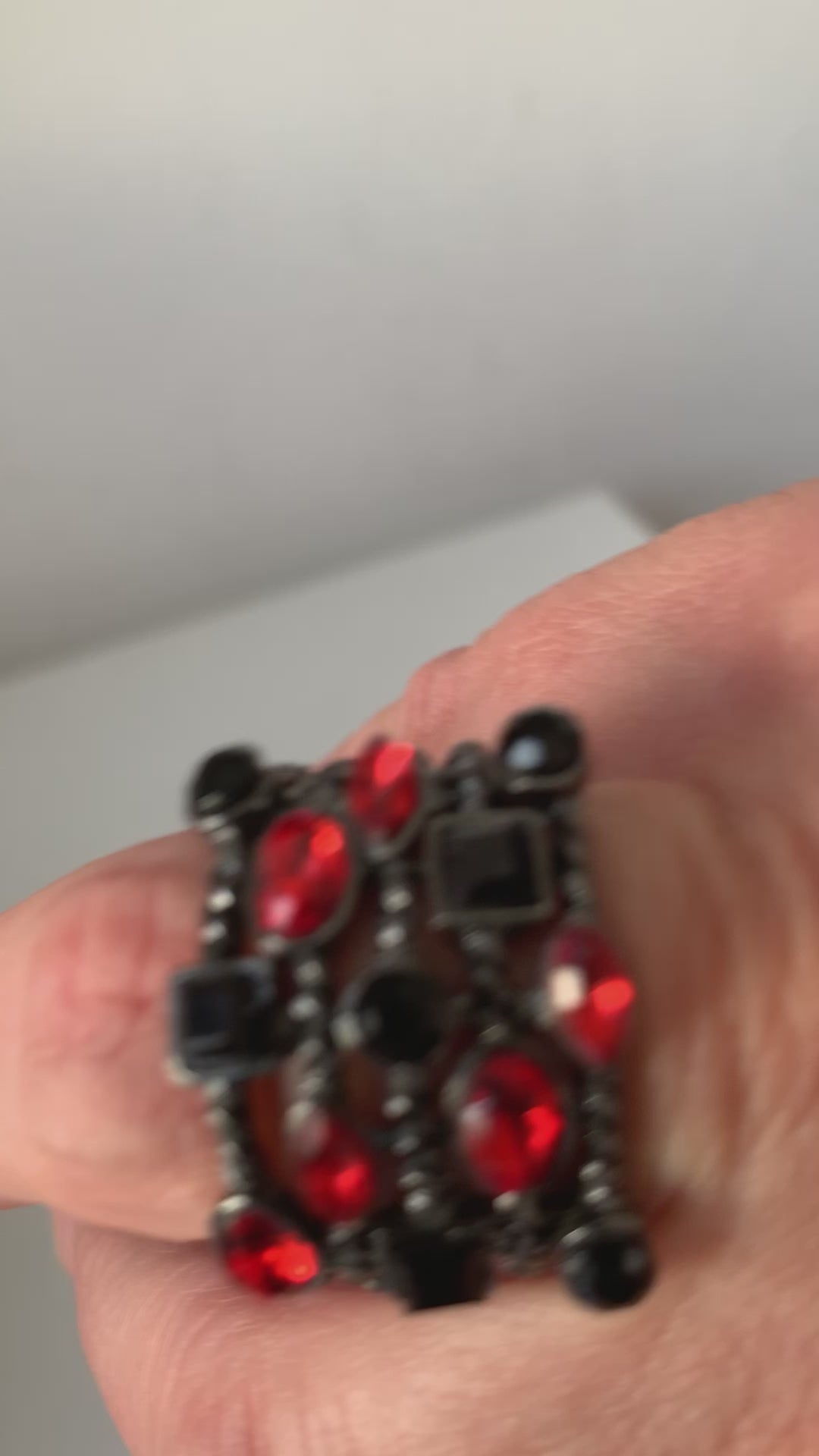 Red and Black Rhinestone Stretch Ring In Platinum Tone