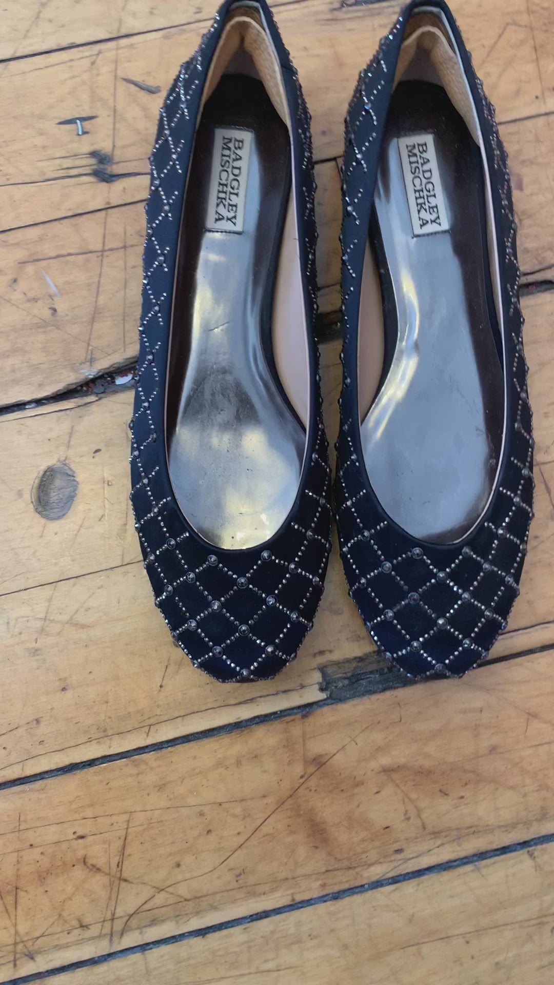 Badgley Mischka Black and Gold Ballet Flats Size 10