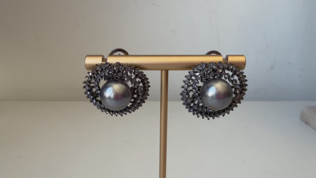 Grey Pearl Pierced Earrings