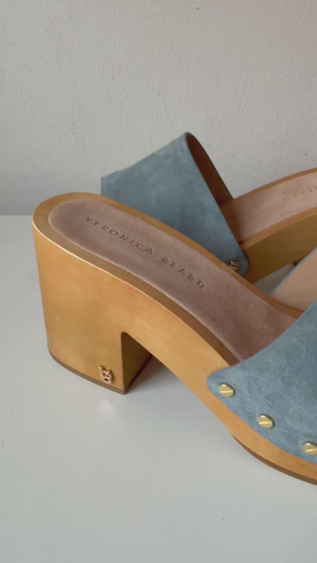Veronica Bears Hannalee Slides/Clogs In Baby Blue Suede Size 10