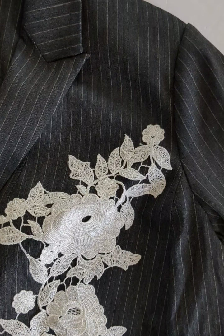 Maree Pour Toi Pinstripe Blazer with Applique Size 16