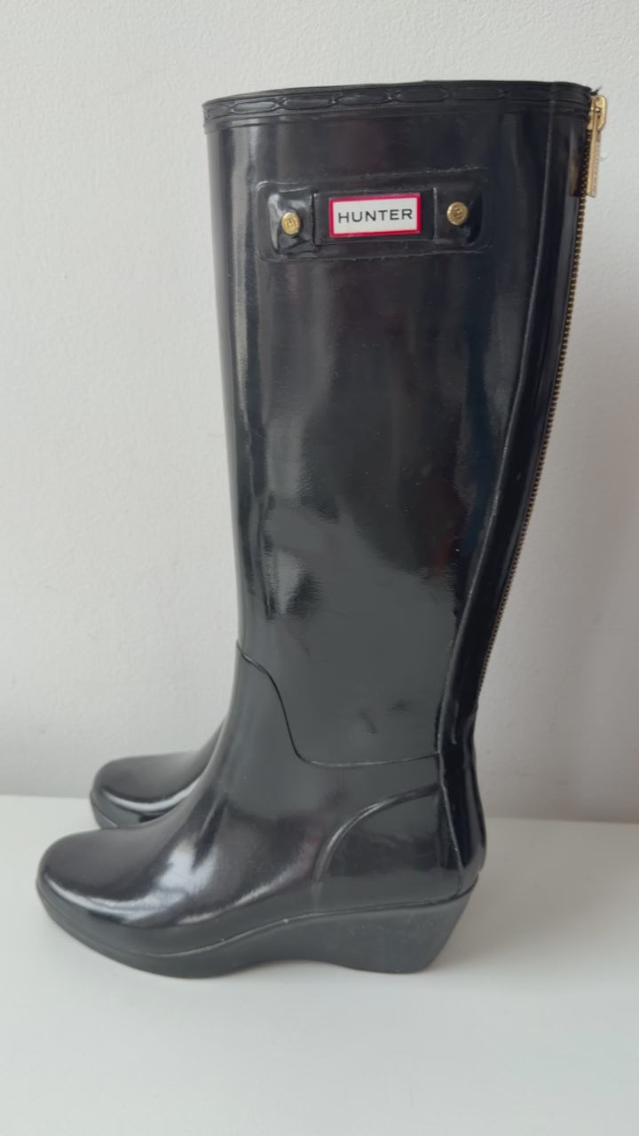 Hunter Black Moss Tall Wedge Boots Size 7