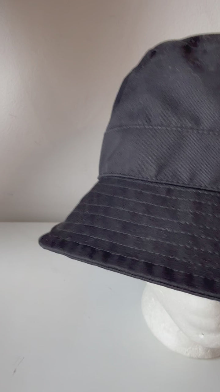 Burberry Black Bucket Hat Size Large