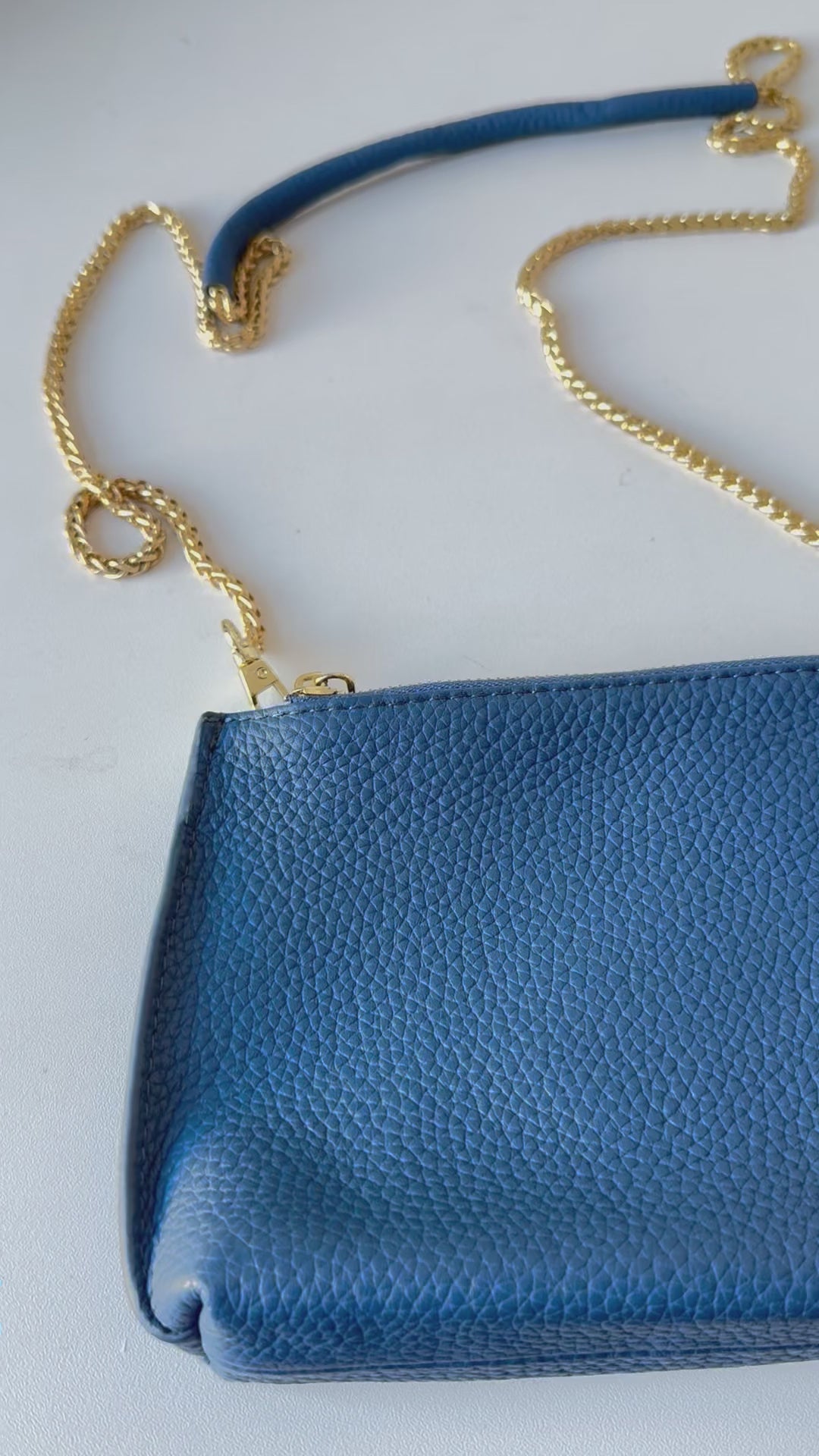 Blue Vegan Crossbody Handbag With Gold Chain