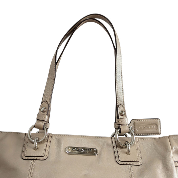 Coach Gallery Shoulder Bag 19252