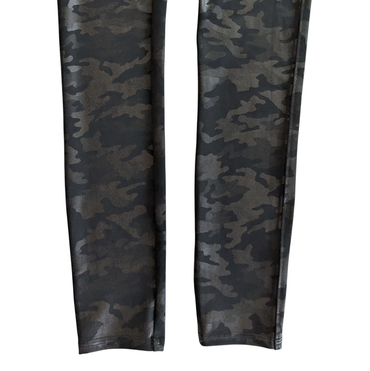 Spanx Black Camo Print Leggings Size Medium