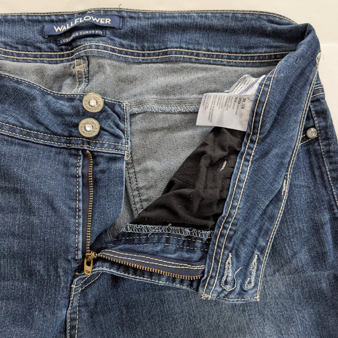 Wallflower Luscious Curvy Jeans Size 16