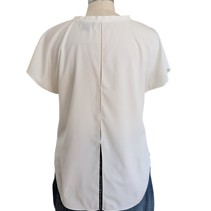 Trouve Cream Blouse Size Medium