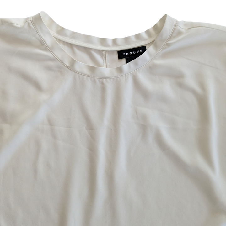 Trouve Cream Blouse Size Medium